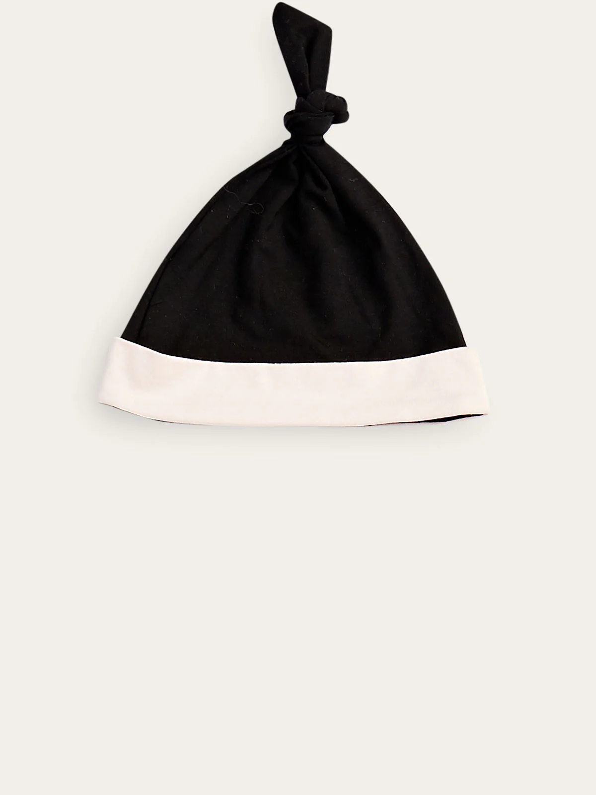 Knot Hat in Noir Vanilla - Image 3